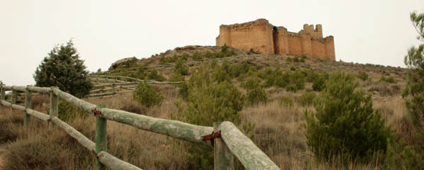 Ascent to Davalillo Castle